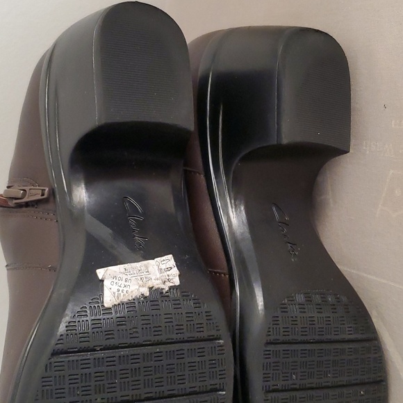 Clarks Emily Holly Dark Brown Booties - Picture 3 of 6